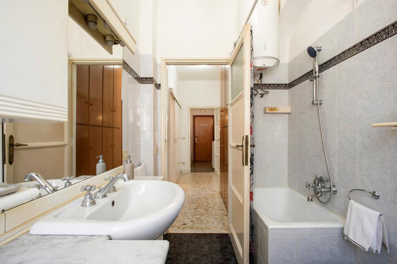 Art Of Living - Suite Elegante Nel Cuore Di Roma Exterior foto